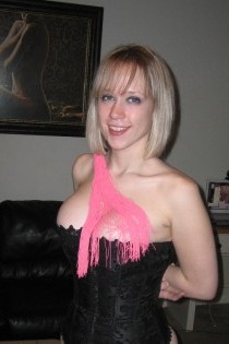 , 23  female escort, iowacity