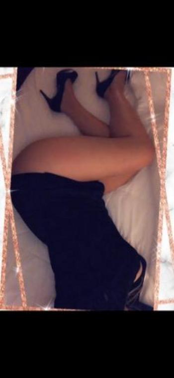 2178614604, female escort, Iowa City